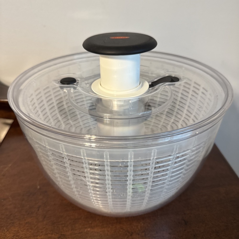 OXO Salad Spinner - Clear With Black Button 10.5"